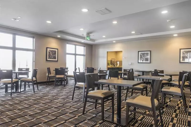 هتل Quality Inn & Suites Kingston