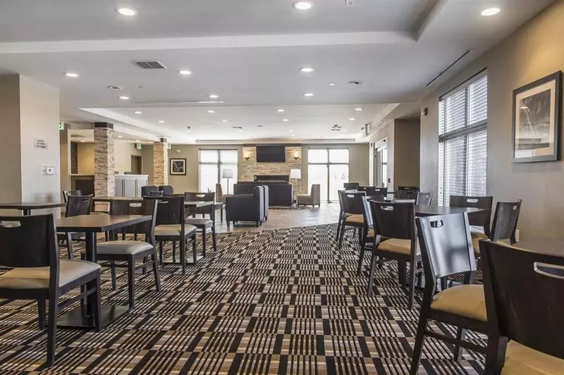 هتل Quality Inn & Suites Kingston