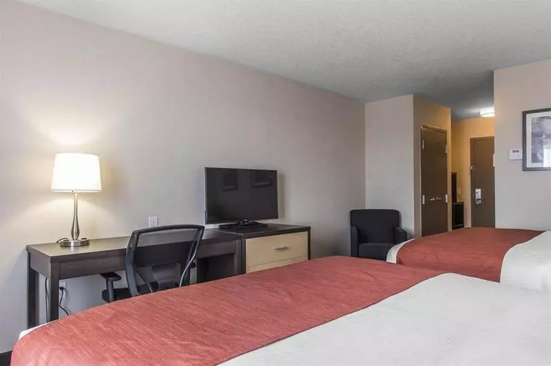 هتل Quality Inn & Suites Kingston