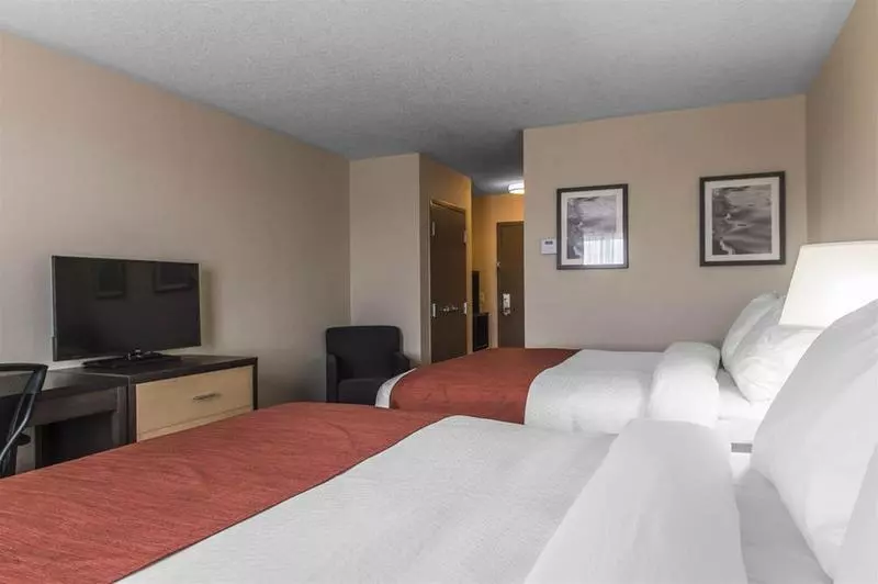 هتل Quality Inn & Suites Kingston