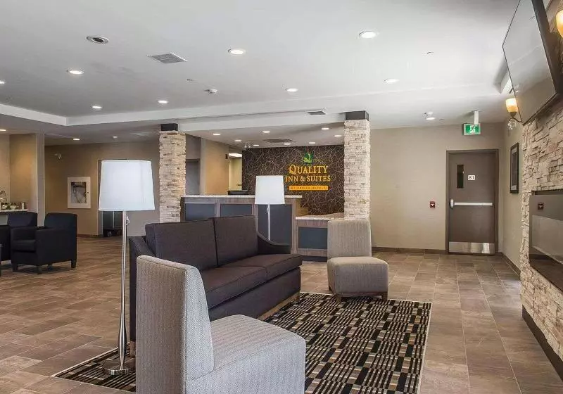 هتل Quality Inn & Suites Kingston