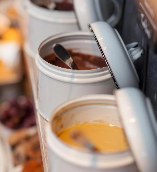 בית מלון כפרי Rastoni   Helvetia