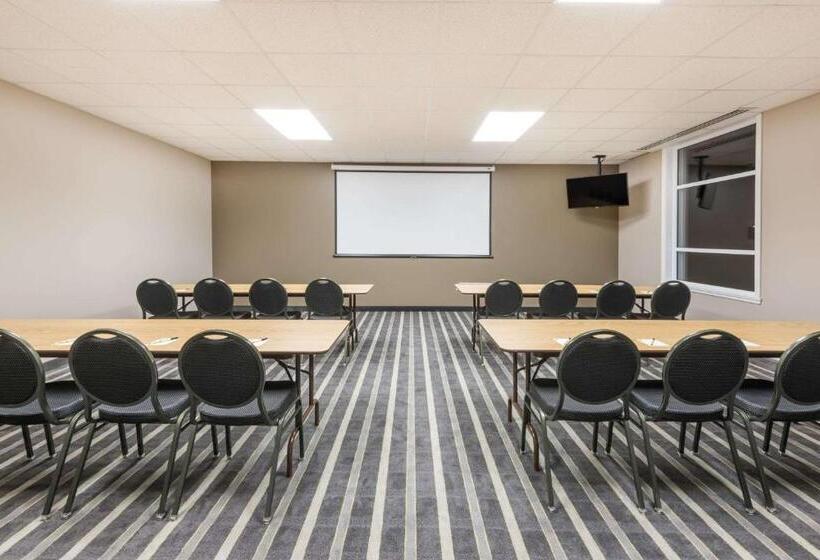 酒店 Super 8 By Wyndham Mont Laurier