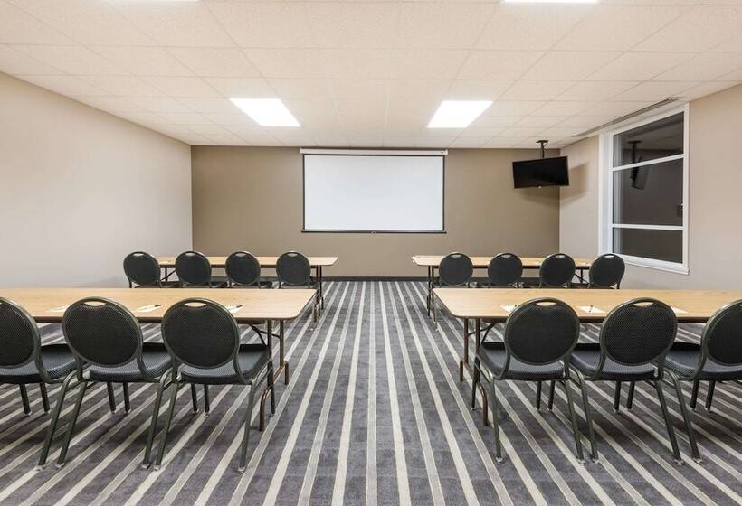 酒店 Super 8 By Wyndham Mont Laurier