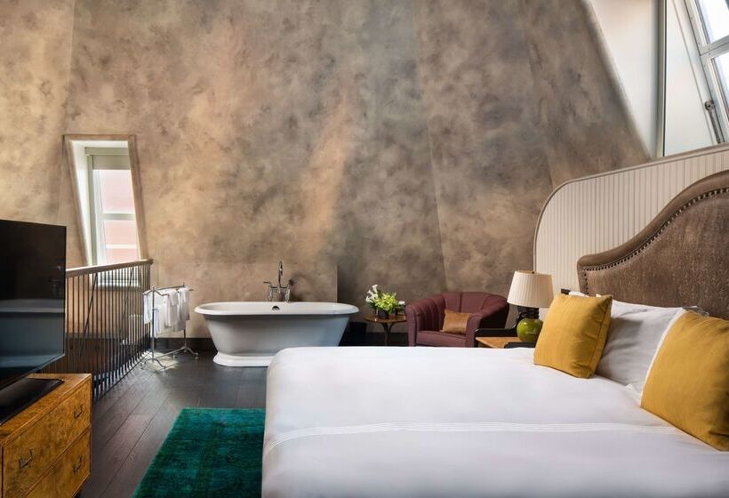 The Beekman, A Thompson Hotel, By Hyatt