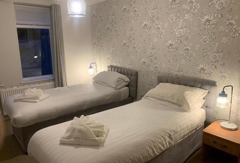 호텔 The Coach House