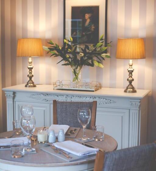 호텔 The Coach House