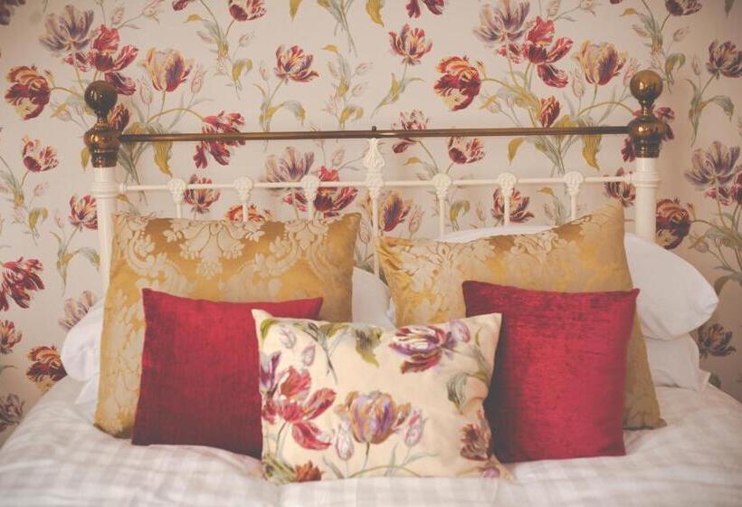 호텔 The Coach House