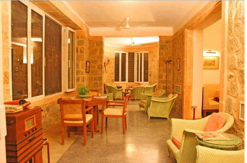 Отель Welcomheritage Sardar Samand Palace