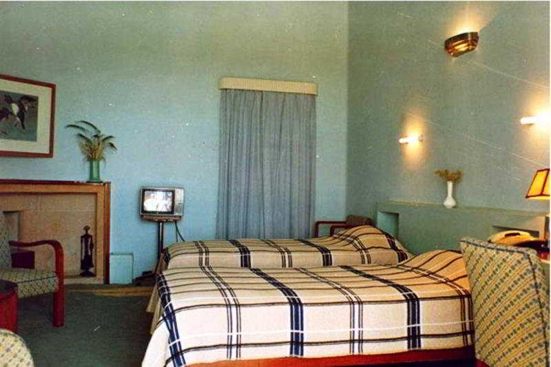 Отель Welcomheritage Sardar Samand Palace