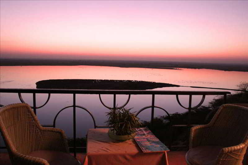 Отель Welcomheritage Sardar Samand Palace