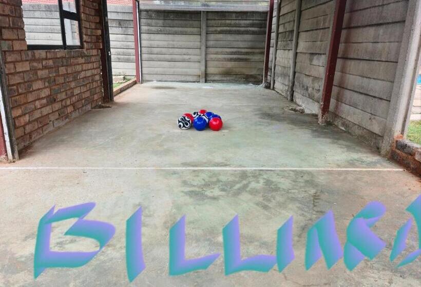 膳宿费 All Are Welcome Guest House