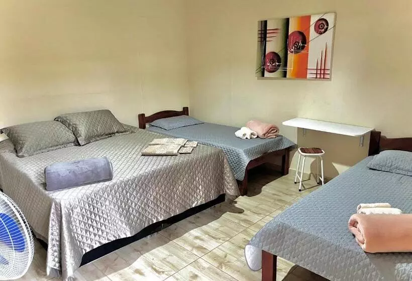 Retkeilymaja Pousada Coqueiros