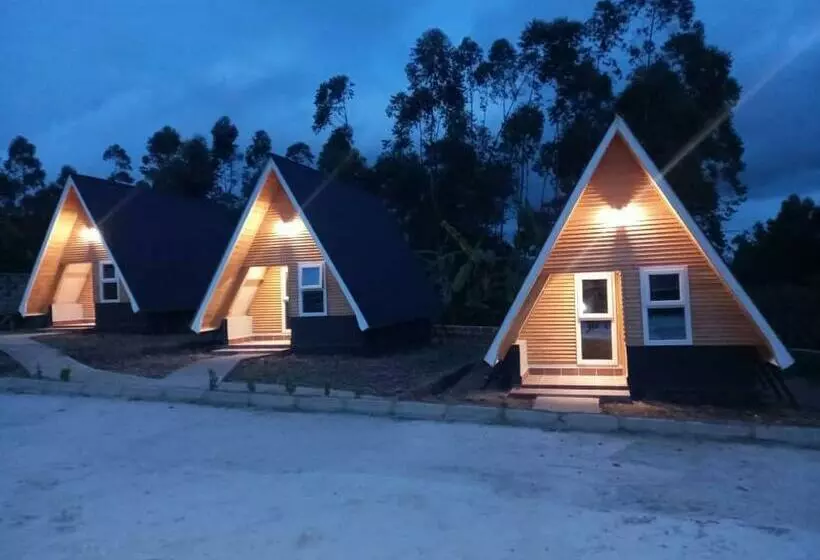 ホテル Kalongo Farm Ecosystem Homes