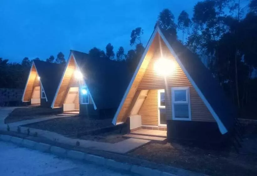 ホテル Kalongo Farm Ecosystem Homes