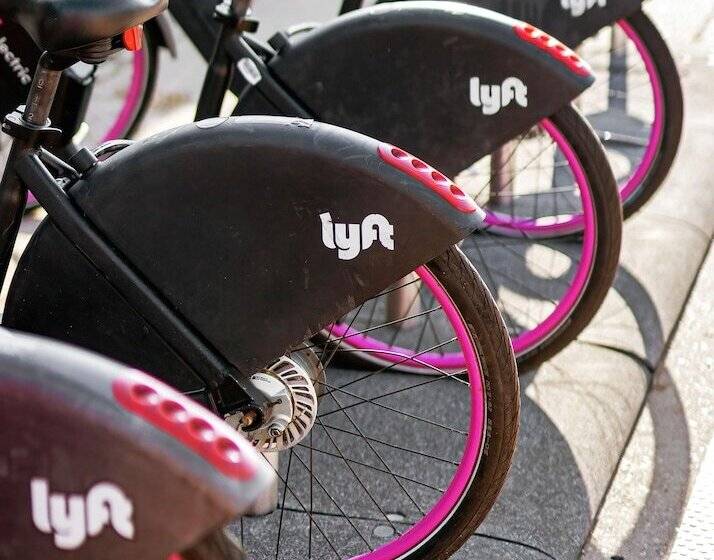 هتل The Acoma House