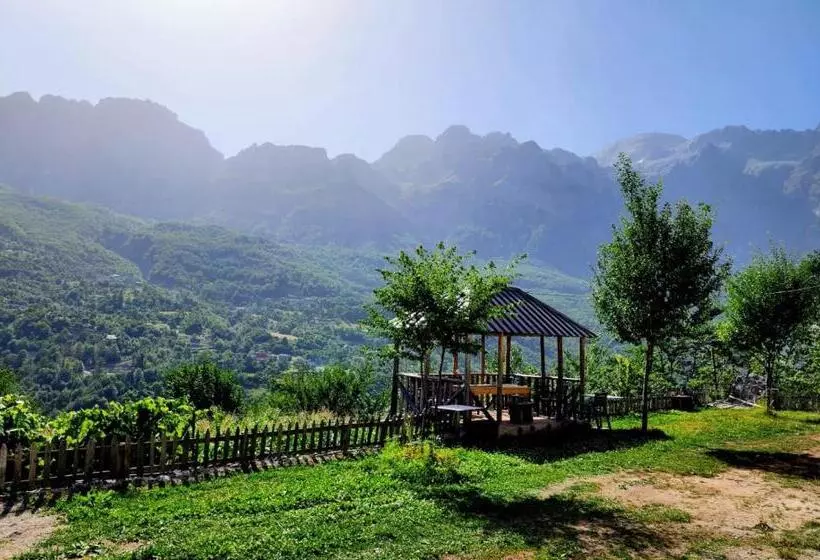 Majatalo Mountain Vista Guesthouse Shkafi