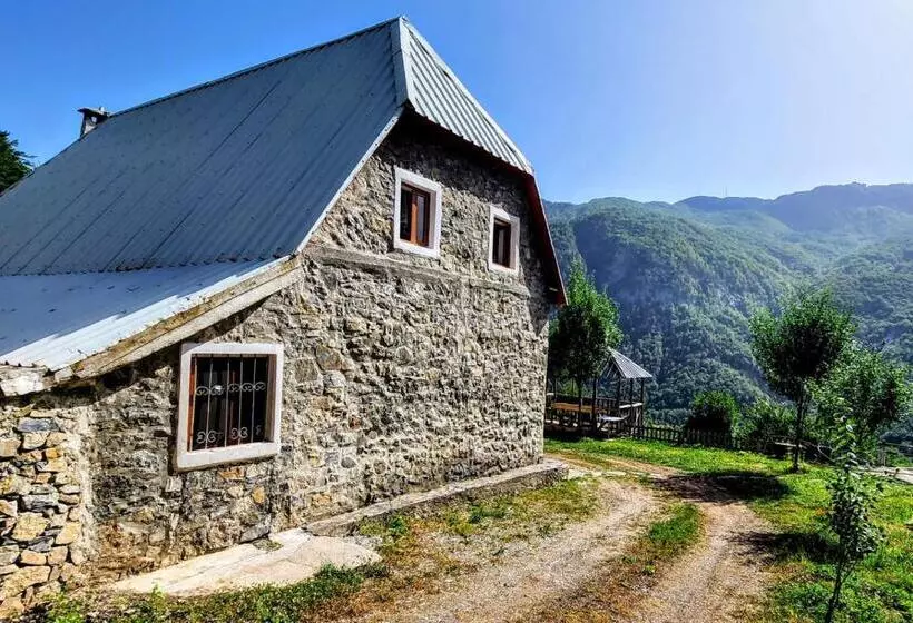 Majatalo Mountain Vista Guesthouse Shkafi