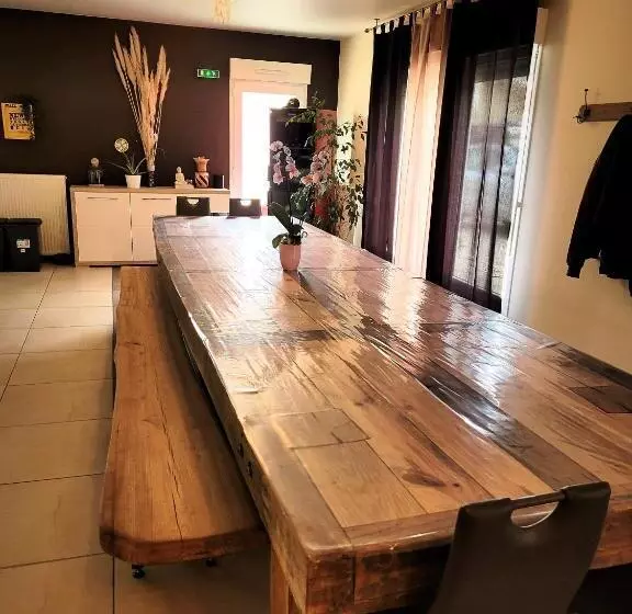 Aamiaismajoitus (B&B) Au Vendangeoir Chambres D Hôtes