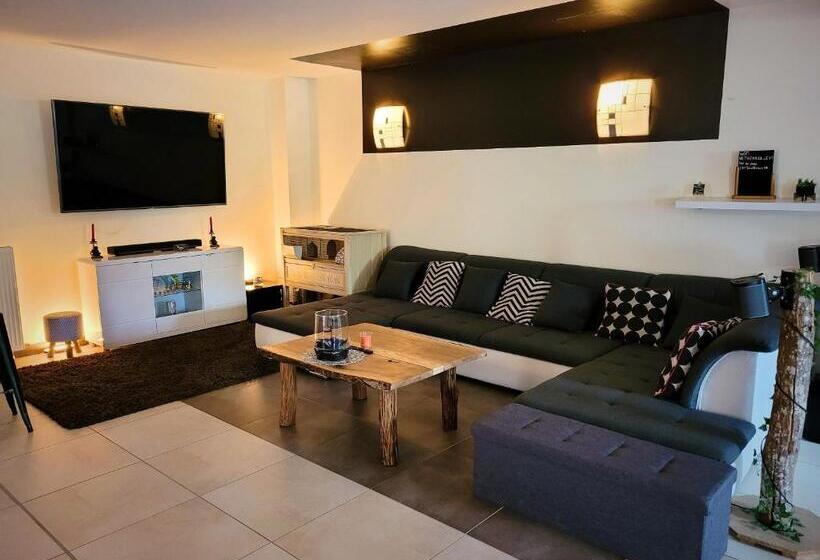 민박 Au Vendangeoir Chambres D Hôtes