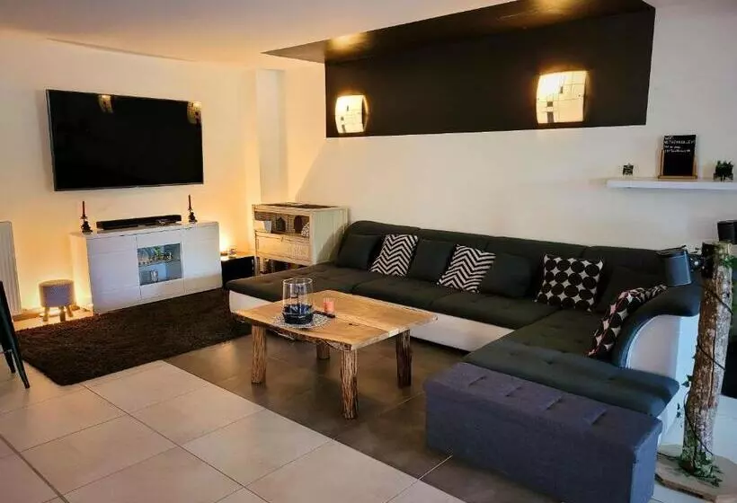 Aamiaismajoitus (B&B) Au Vendangeoir Chambres D Hôtes