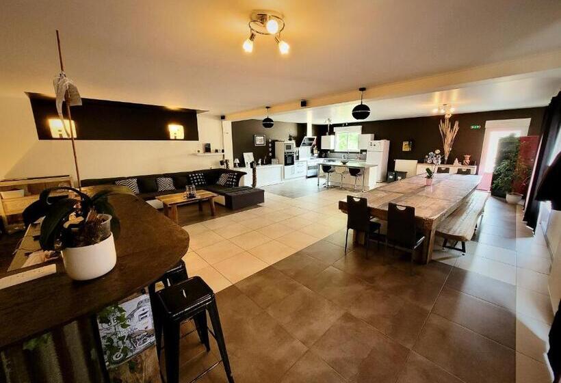 민박 Au Vendangeoir Chambres D Hôtes