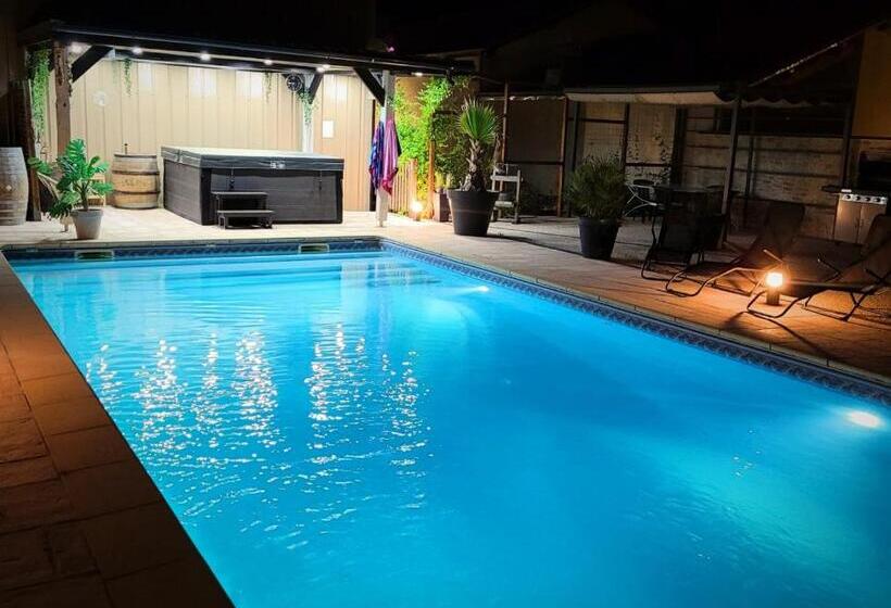 민박 Au Vendangeoir Chambres D Hôtes