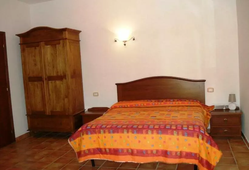 ホテル Agriturismo Il Prataccio