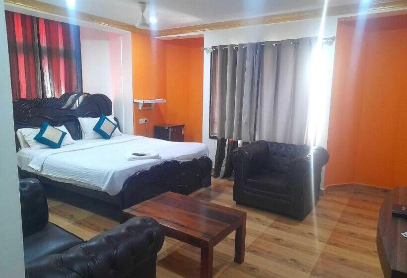 Hotel Oyo Flagship Chennai Palace