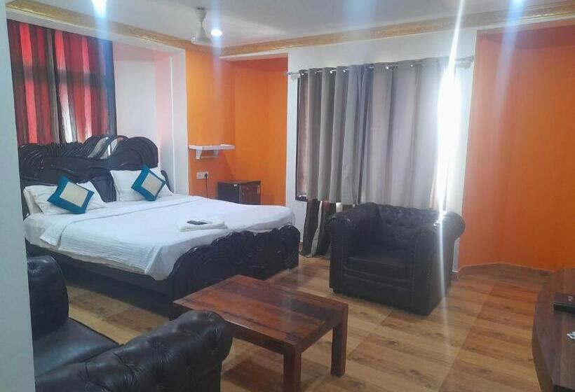 Hotel Oyo Flagship Chennai Palace