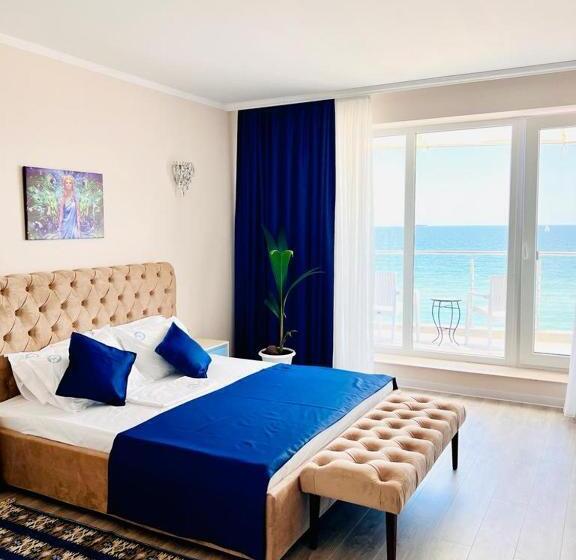 پانسیون Kir House On The Beach