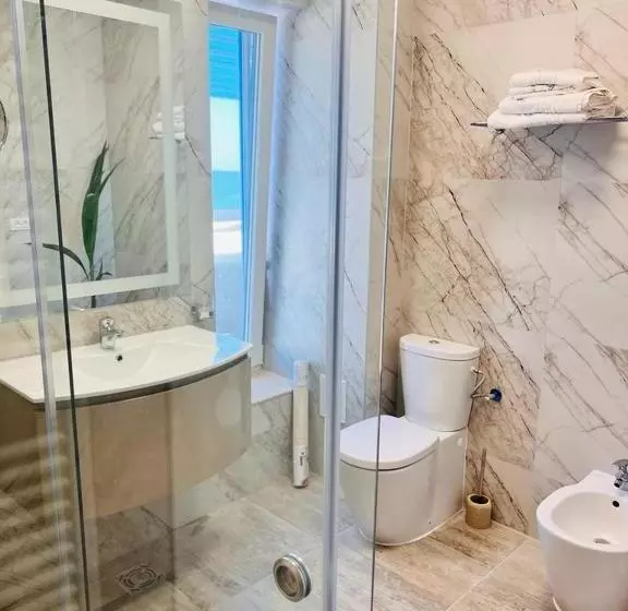 Majatalo Kir House On The Beach