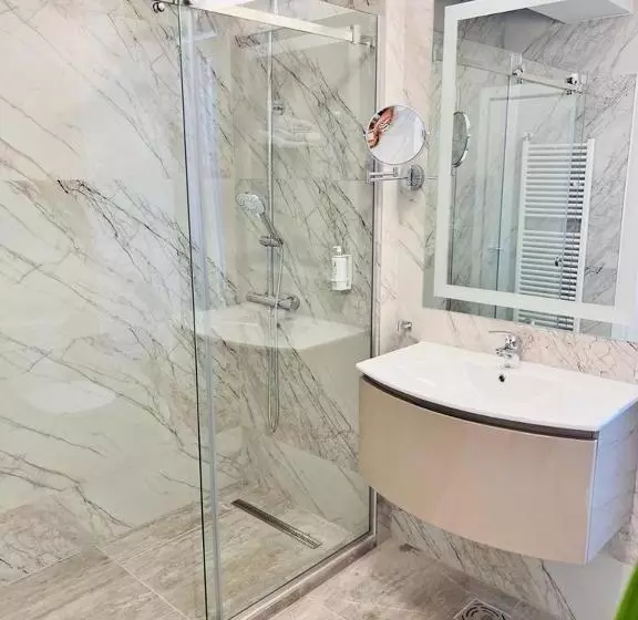 Majatalo Kir House On The Beach