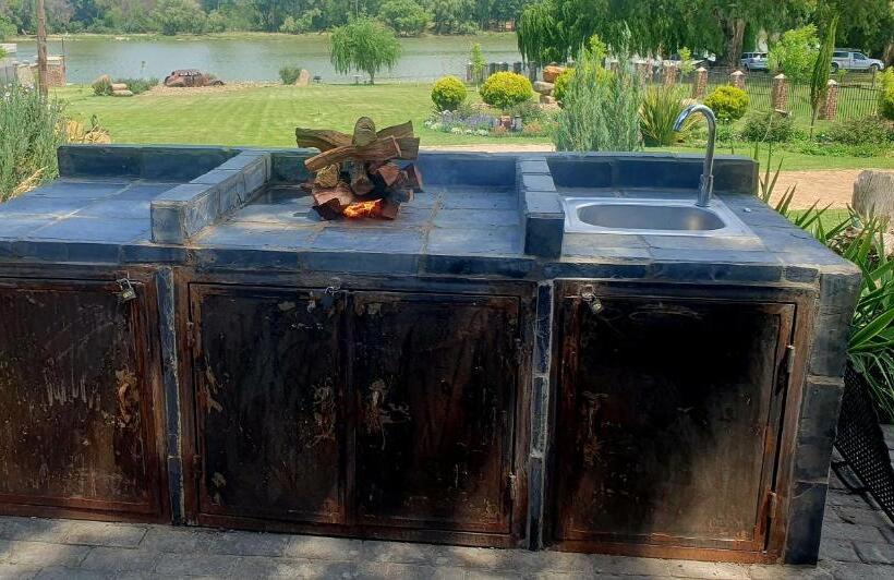 פנסיון Pecan Guesthouse