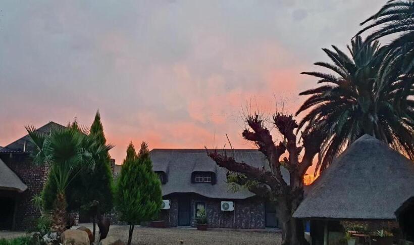 פנסיון Pecan Guesthouse