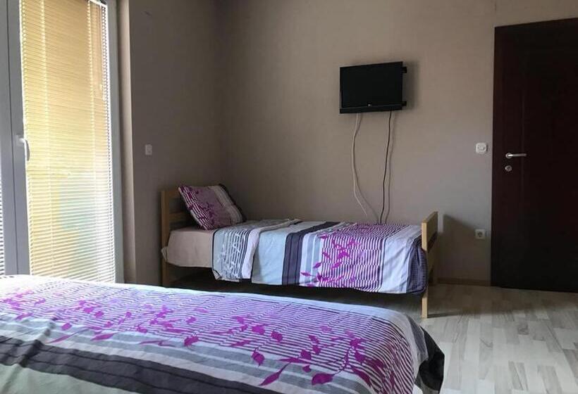 پانسیون Struga Rooms/dhoma/sobi