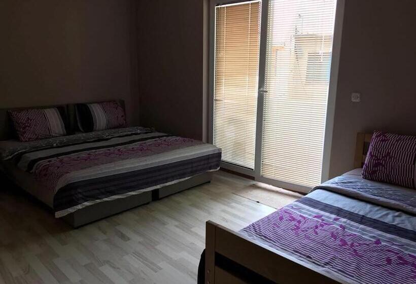 پانسیون Struga Rooms/dhoma/sobi