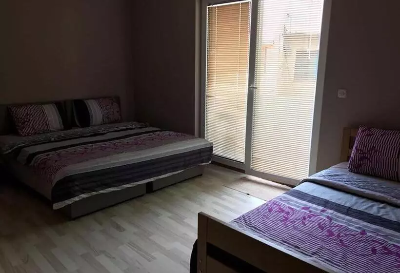 پانسیون Struga Rooms/dhoma/sobi