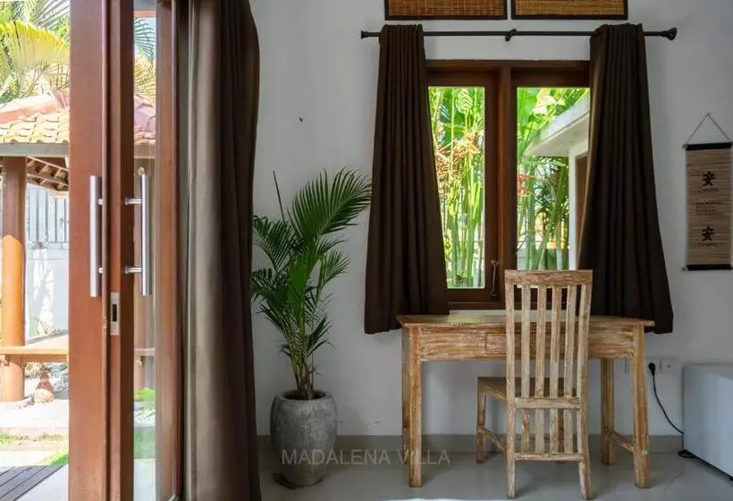 ペンション Villa Madalena