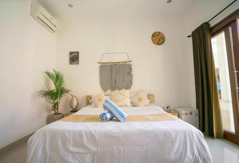 ペンション Villa Madalena