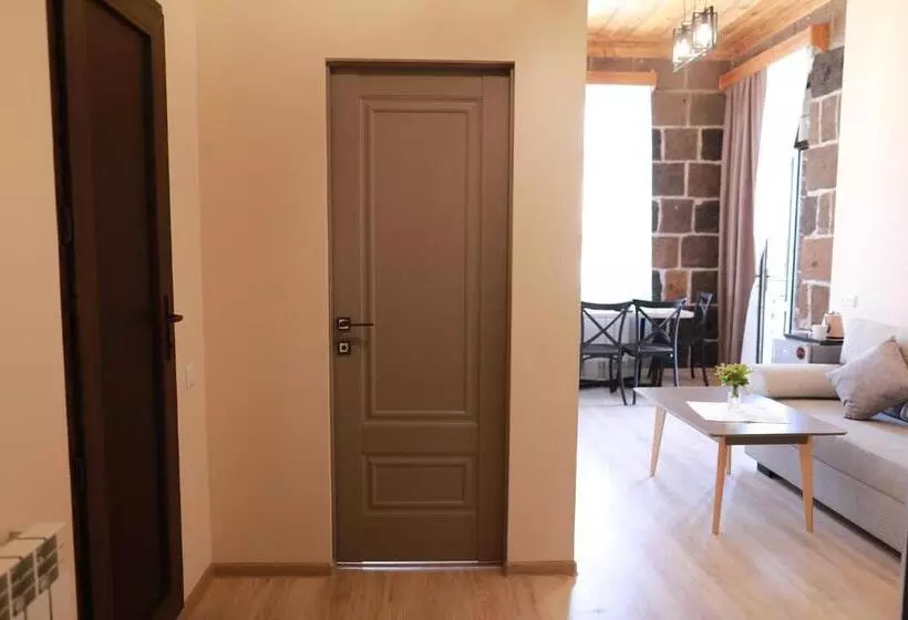 پانسیون Zero Guesthouse