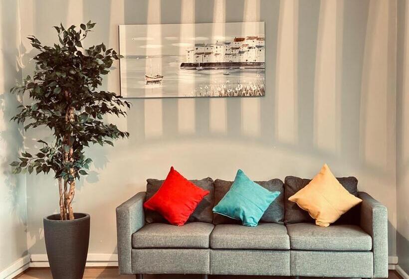 مبيت وإفطار Sandys Holidays Home