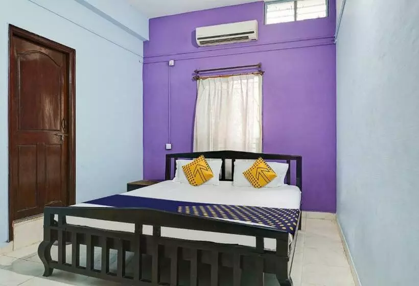 Hotelli Spot On Shree Renuka Residency Lodge