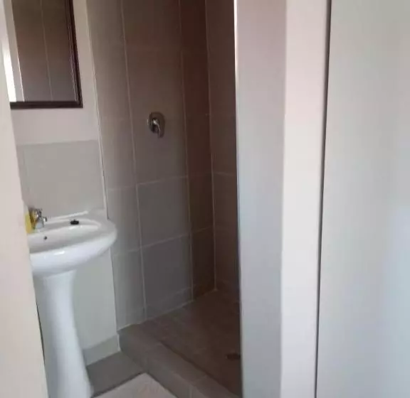 Majatalo Rasesa Guest House