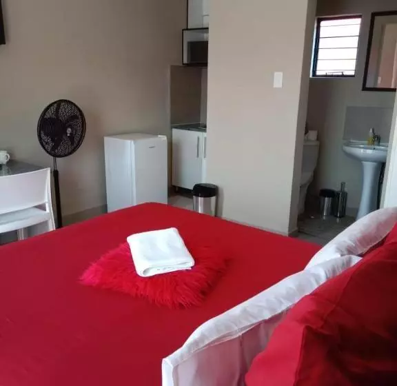 Majatalo Rasesa Guest House