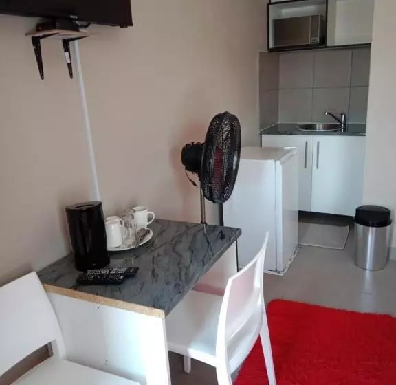 Majatalo Rasesa Guest House