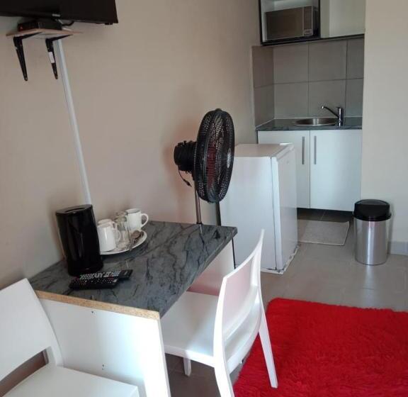 Pension Rasesa Guest House