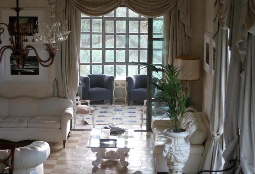 אתר נופש Torre Del Falco