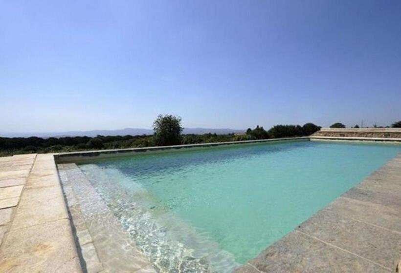 אתר נופש Torre Del Falco