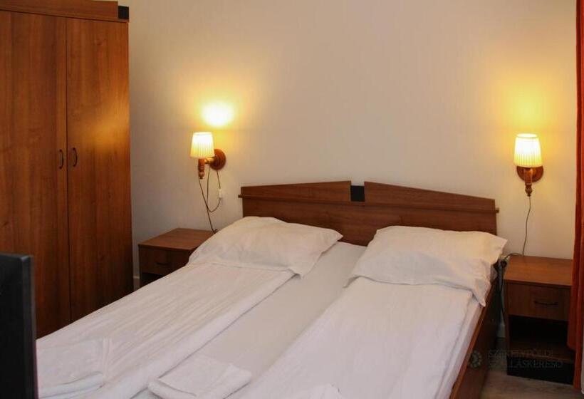 تختخواب و صبحانه Pensiunea Praid Parajd Panzió